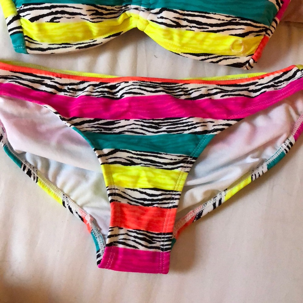 OP Bikini - Picture 2 of 7